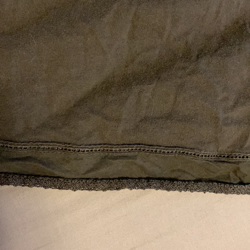 Cute tank with adjustable straps - Picture 3 of 4
